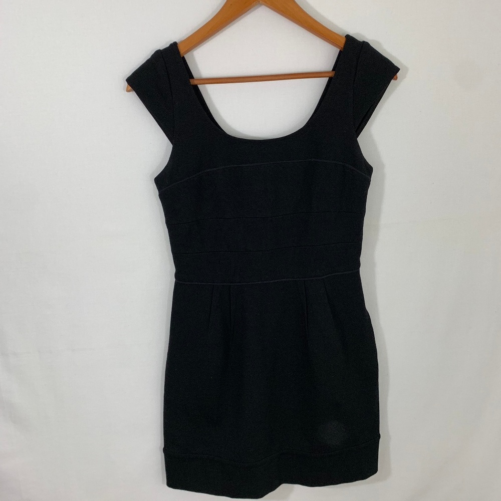 💥⬇️$30 BCBG Maxazaria Black Dress